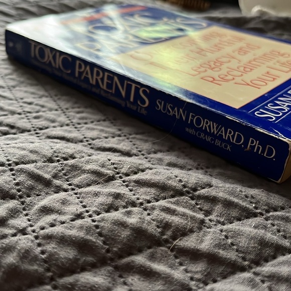 Toxic Parents - A Book by Susan Forward - Picture 2 of 7